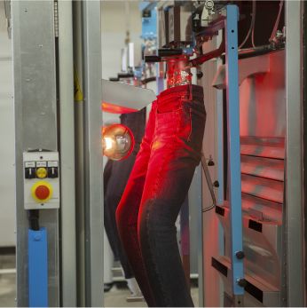 LASER DISTRESSING