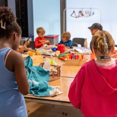 UNIQLO Tate Shop Activities
