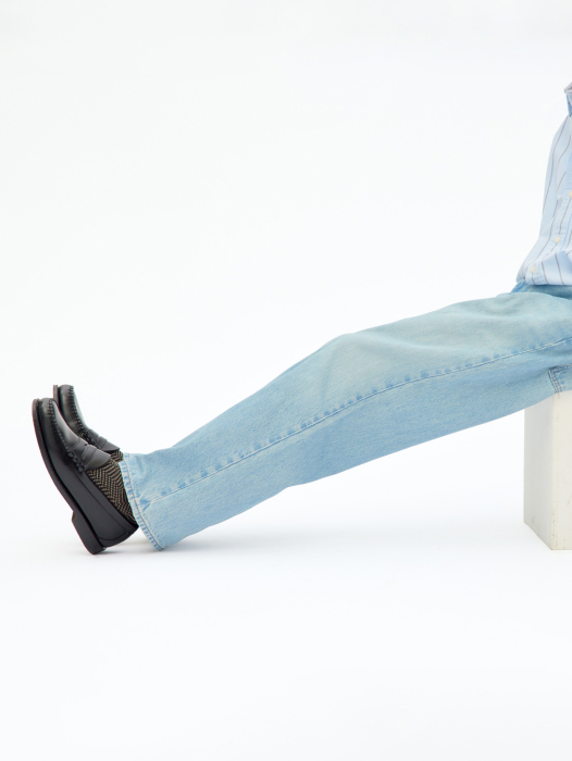 Back to Straight Jeans