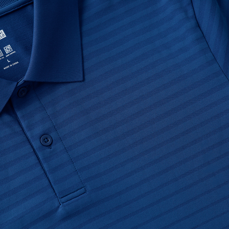 Mesh makes a pattern 